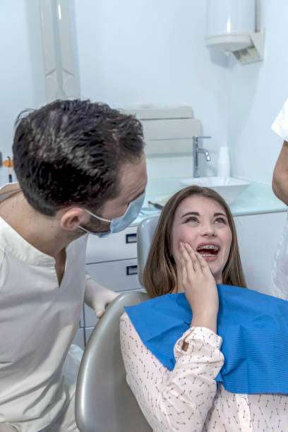 Best Tooth Infection Emergency Dentist  in Hebron, IL